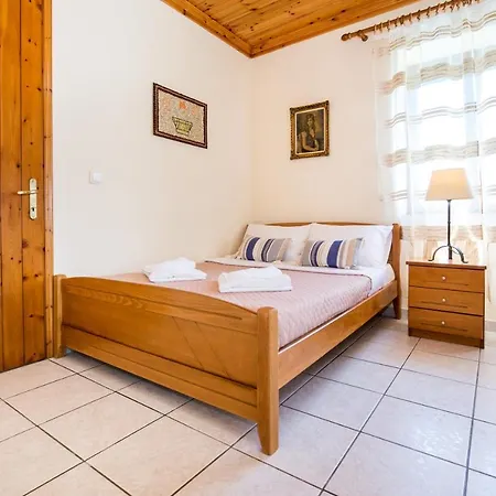 Guest house Anthi 3*