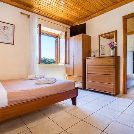 Anthi Guest house 3*